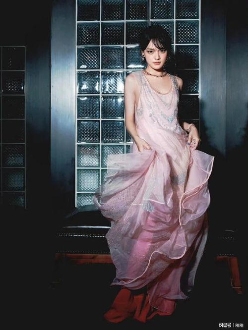 明星网红近期走秀图片,明星网红最新走秀风采大盘点