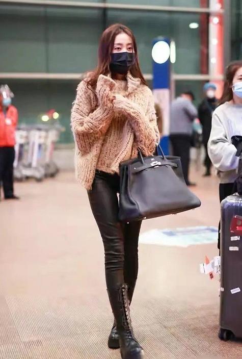 明星网红好看穿搭女,好看穿搭女生必备指南